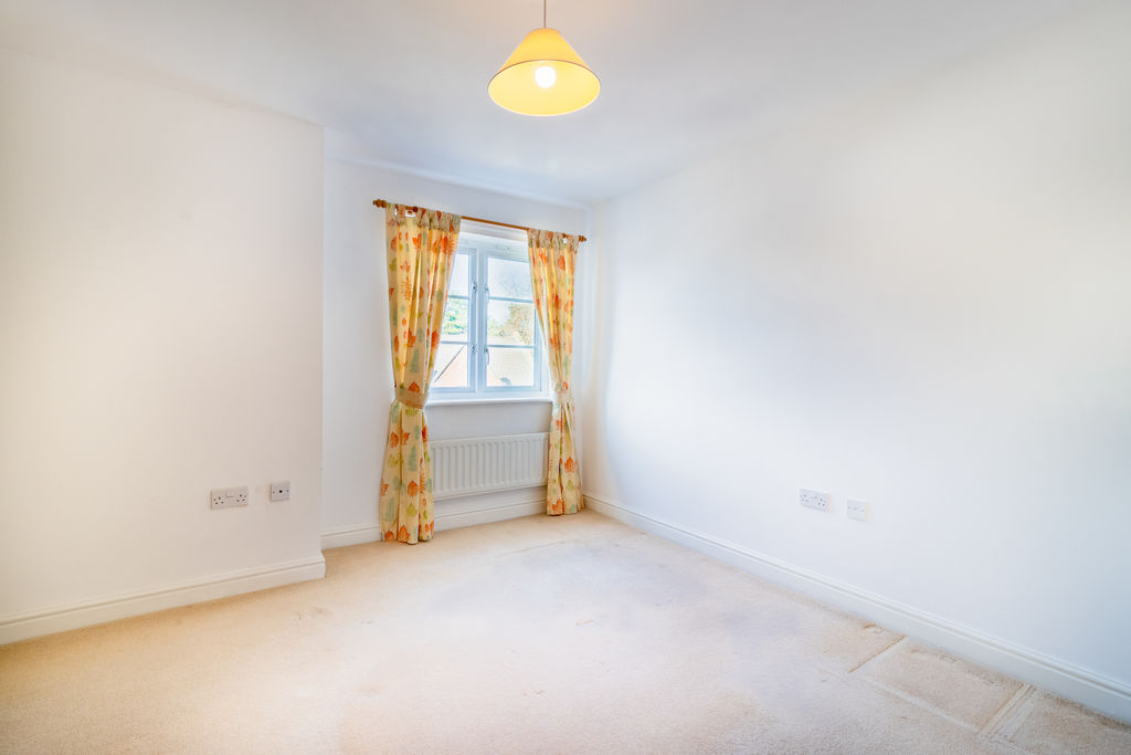 Bedroom- click for photo gallery